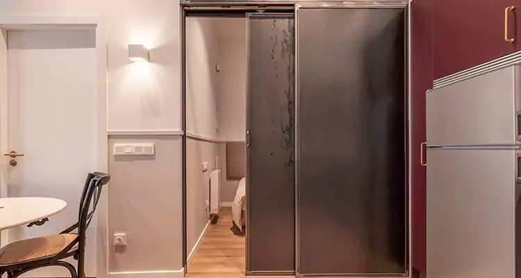 We Fix Closet Sliding Door in Sunny Isles Beach, FL