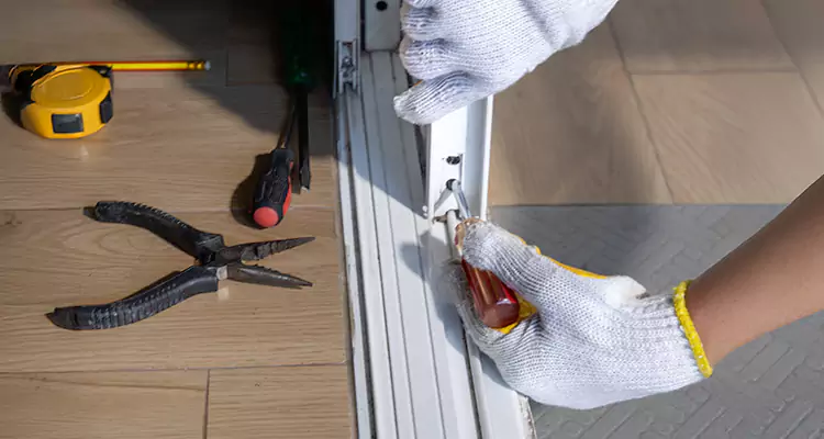 Screen Door Wheel Replacement in Sunny Isles Beach, FL