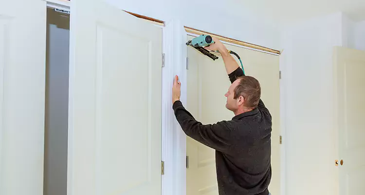 Top Rated Door Fixing ServiceFixing Garage Door Track in Sunny Isles Beach, FL